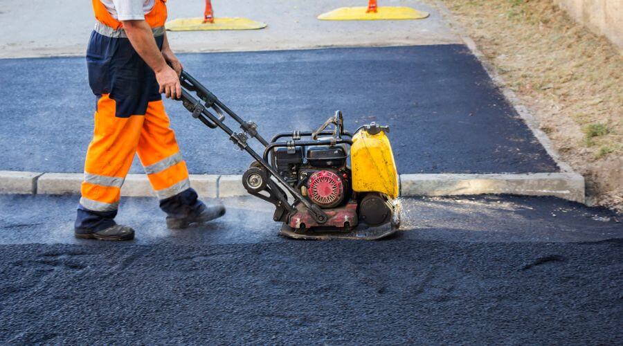 Professional gutter cleaning in Boston, MA